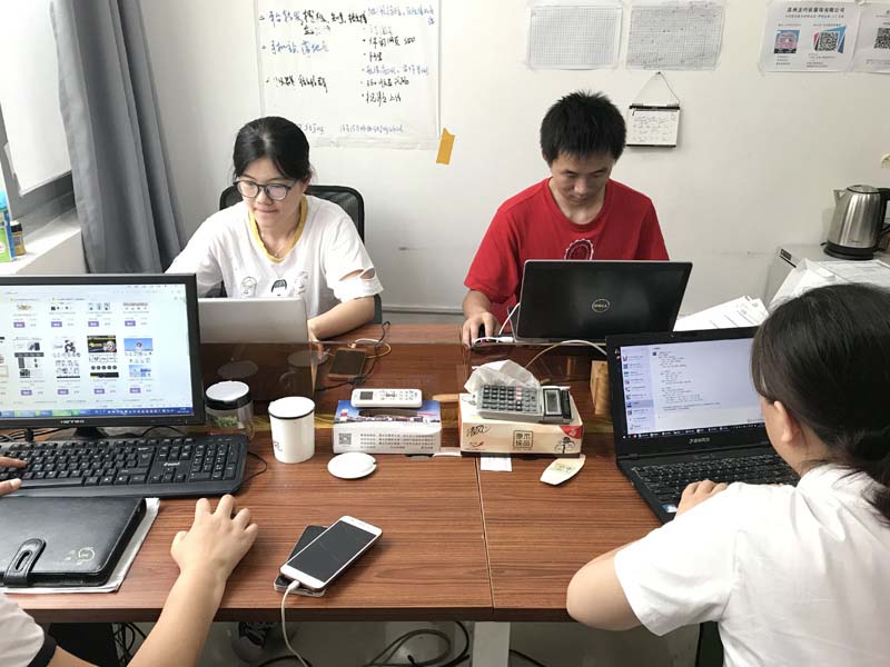 圣巧依服務(wù)團(tuán)隊(duì)（三）